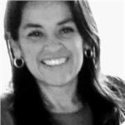 Educadora especial que realiza adaptaciones curriculares según la necesidad de los estudiantes. PIAR. clases de máximo una hora, muy didáctica